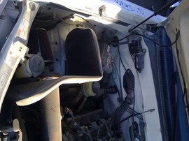 2006 TOYOTA TUNDRA, WHITE, SR5 MODEL, CREW CAB, 4.7L, AT, 2WD, Z25260